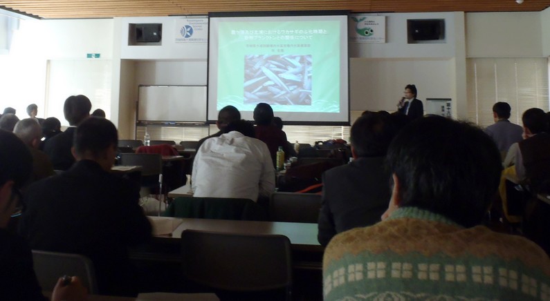 fig.03 ��錧���Y����������ʎx�ꏊ�j���Z�t�́w���P�Y�y�іk�Y�ɂ����郏�J�T�M�̂Ӊ������Ɠ����v�����N�g���Ƃ̊֌W�ɂ��āx